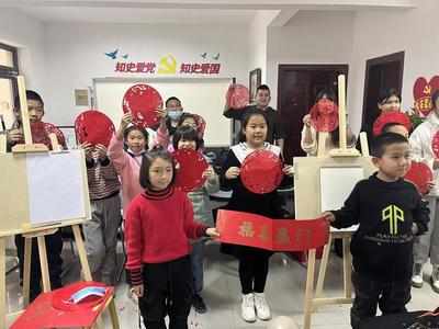 繽紛寒假，童心繪夢(mèng) 庫(kù)爾勒市絲路街道上水城社區(qū)少兒繪畫公益培訓(xùn)班正式開班