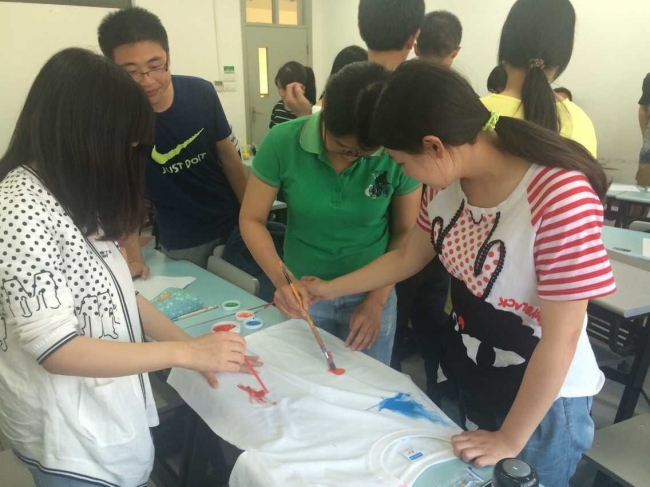 生環(huán)學(xué)院團校舉辦“show出你的young”團隊策劃大展活動