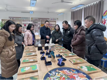 藝術(shù)創(chuàng)意學院赴江夏區(qū)大花嶺小學開展校園文化交流活動